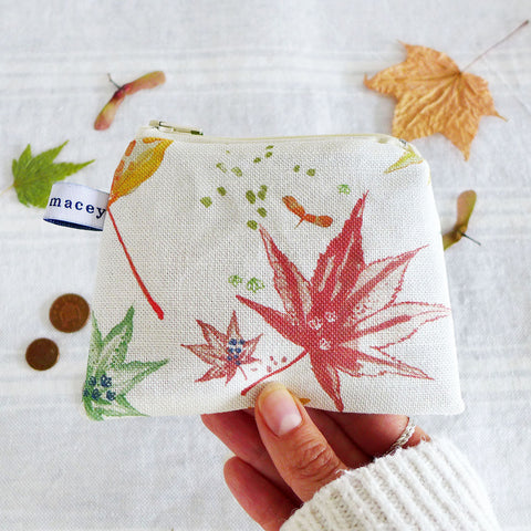 Leaf Flurry Pocket Purse