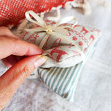WHEAT HAND WARMERS - Fairisle