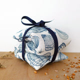 WHEAT HEAT BAG - navy Seashells